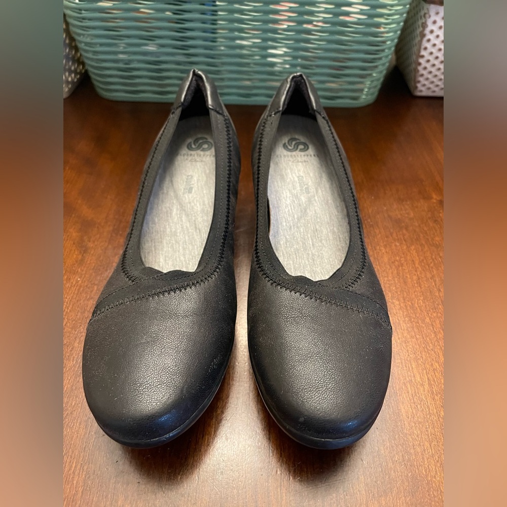CLARKS Cloudsteppers Caddell Dash Black Wedge Slip On Shoes - Picture 3 of 7